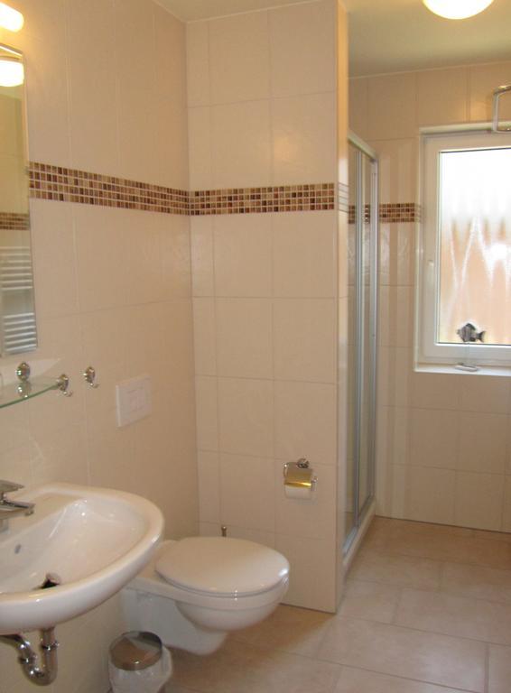 Apartmenthaus Hus Uebi By Rujana Binz Cameră foto