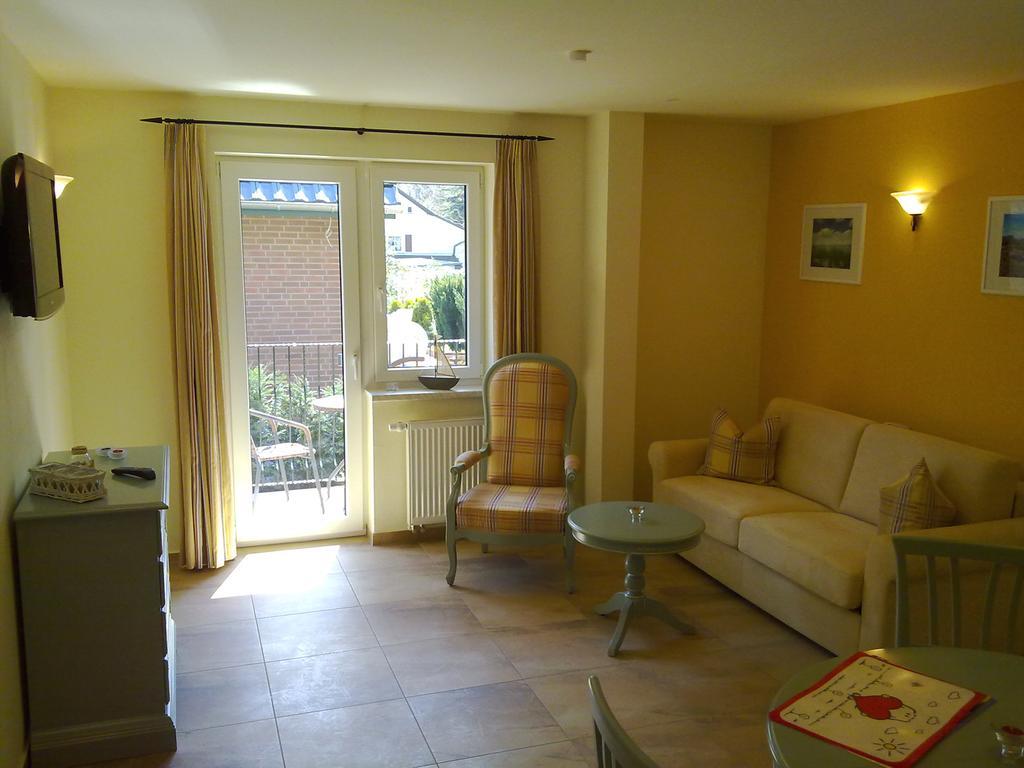 Apartmenthaus Hus Uebi By Rujana Binz Cameră foto