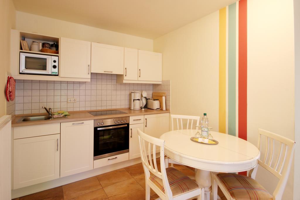 Apartmenthaus Hus Uebi By Rujana Binz Exterior foto